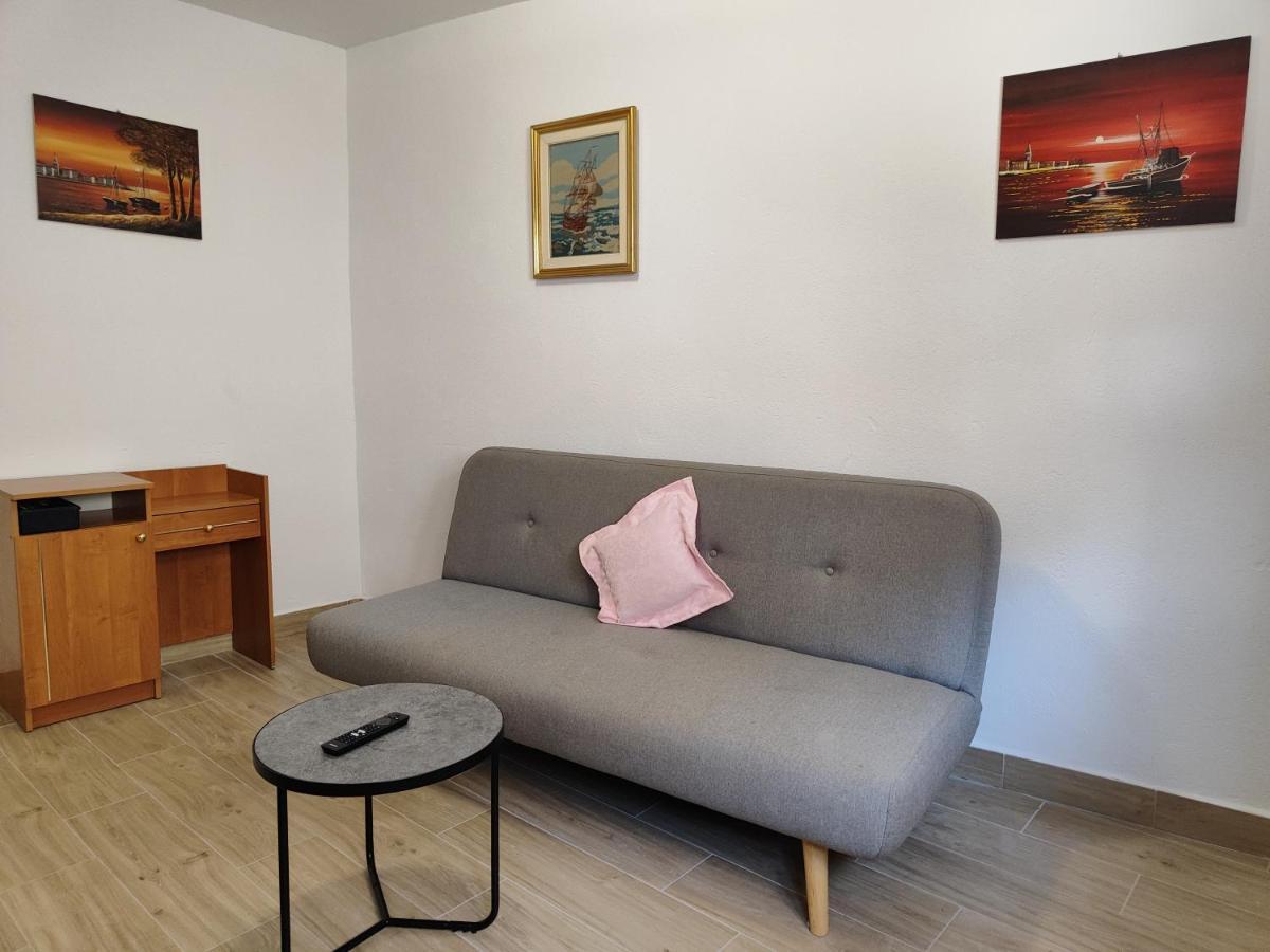 Rd22 Apartment Rovinj Buitenkant foto